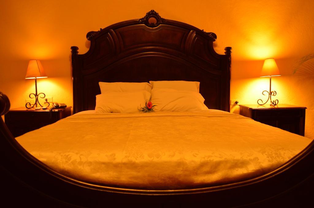 Hotel Real León 외부 사진