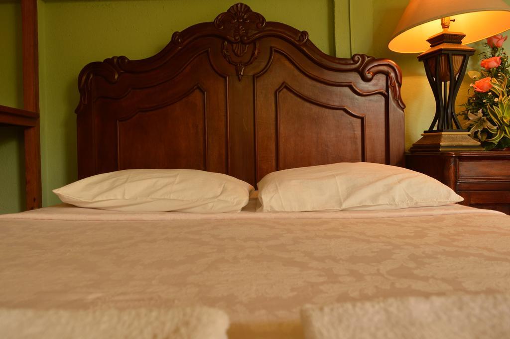 Hotel Real León 객실 사진